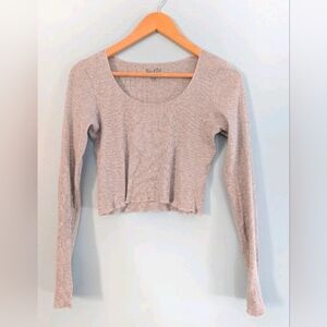 Brandy Melville John Galt Ribbed Gray Long Sleeve Round Neck Crop Top Shirt